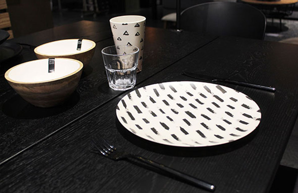 BBQ in Black en white stijl bij Jansen totaal Wonen