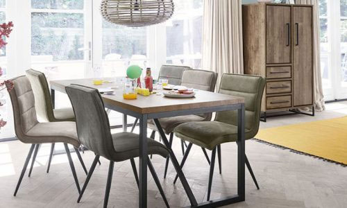 Geel in een landelijk interieur bij Jansen Totaal Wonen