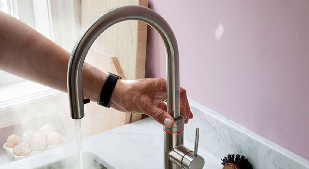 Roze in je interieur in de keuken bij Jansen Totaal Wonen