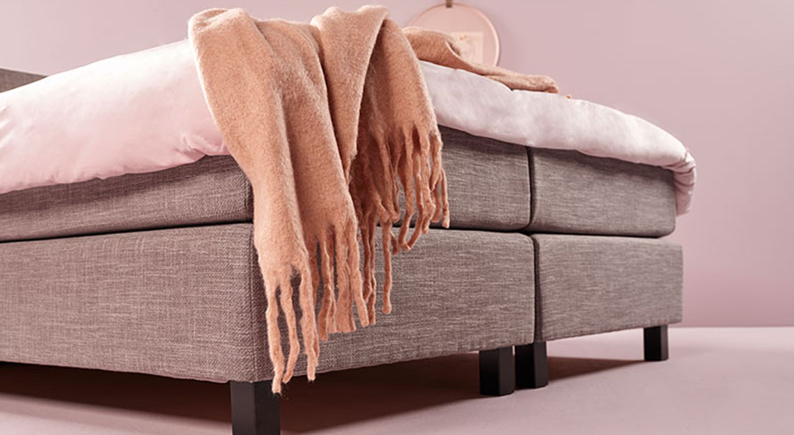 Roze in je interieur op de slaapkamer bij Jansen Totaal Wonen